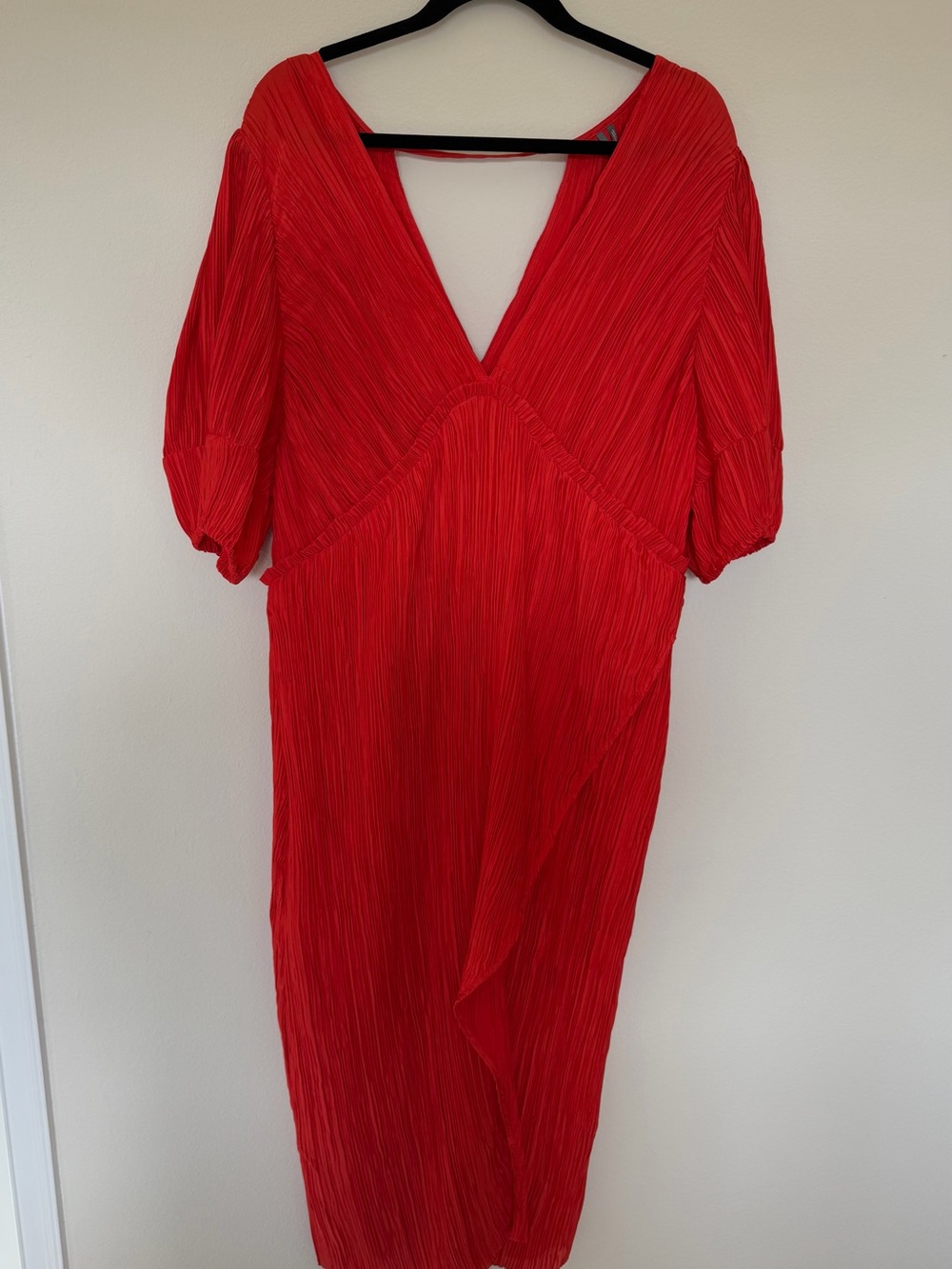 Anthropologie Tomato Red Plisse Deep V Dress. XL NWT